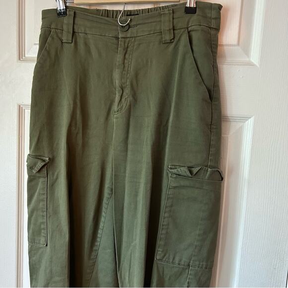 BDG Army Green Cargo Jogger Pants size Medium - Picture 3 of 10